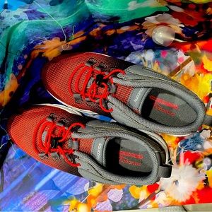 SAUCONY.  Kids Tennis Shoes.